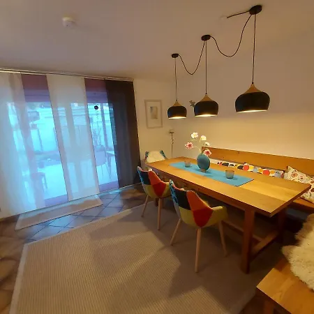 Apartment Gemuetliche Grosse Ferienwohnung *