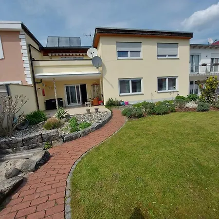 Gemuetliche Grosse Ferienwohnung
