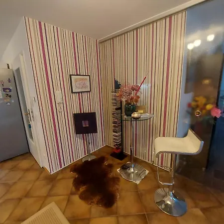 Gemuetliche Grosse Ferienwohnung Haag in Oberbayern